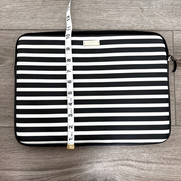 Kate Spade Black and White Striped Laptop Sleeve - Picture 7 of 7